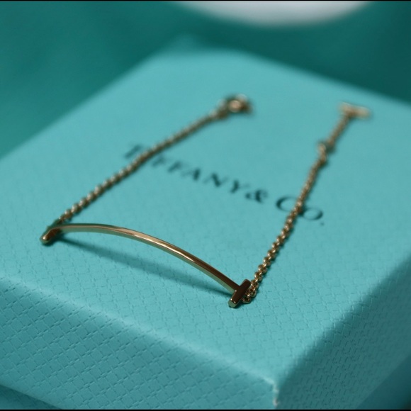 Tiffany & Co. Smile Necklace - Picture 4 of 6